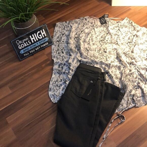 Vertigo oversized top with snakeskin print XS - Picture 2 of 4